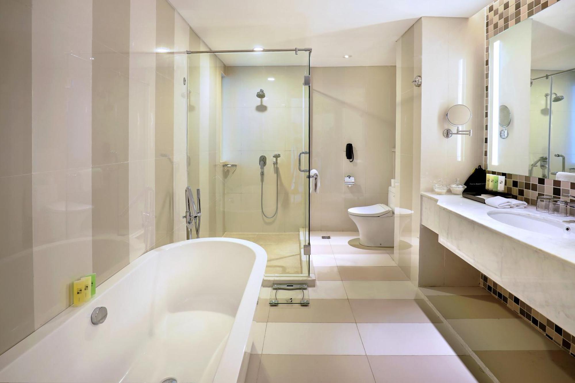 Hotel Ciputra Cibubur Managed By Swiss-Belhotel International Exterior foto