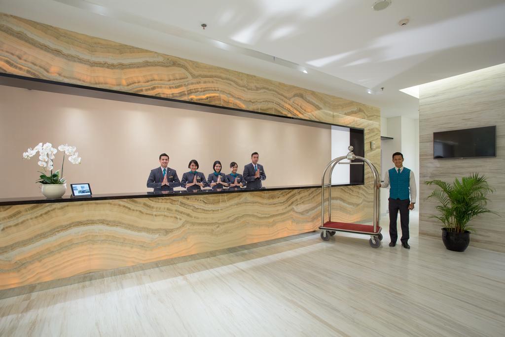 Hotel Ciputra Cibubur Managed By Swiss-Belhotel International Exterior foto