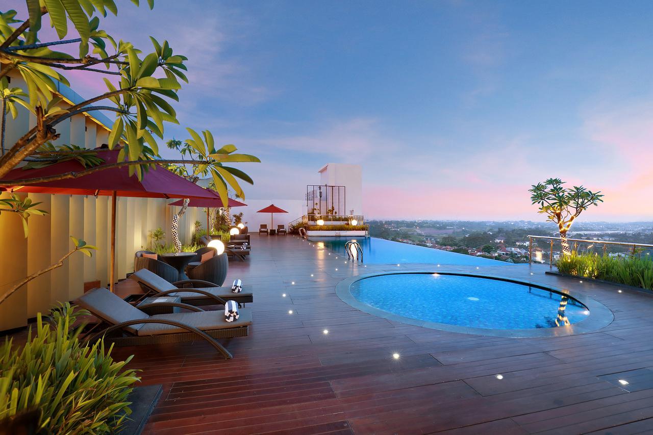 Hotel Ciputra Cibubur Managed By Swiss-Belhotel International Exterior foto