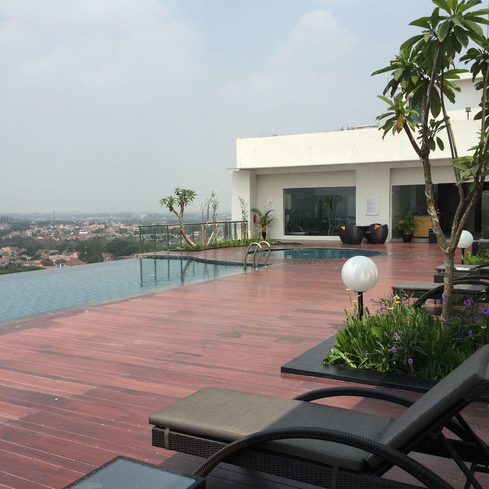 Hotel Ciputra Cibubur Managed By Swiss-Belhotel International Exterior foto