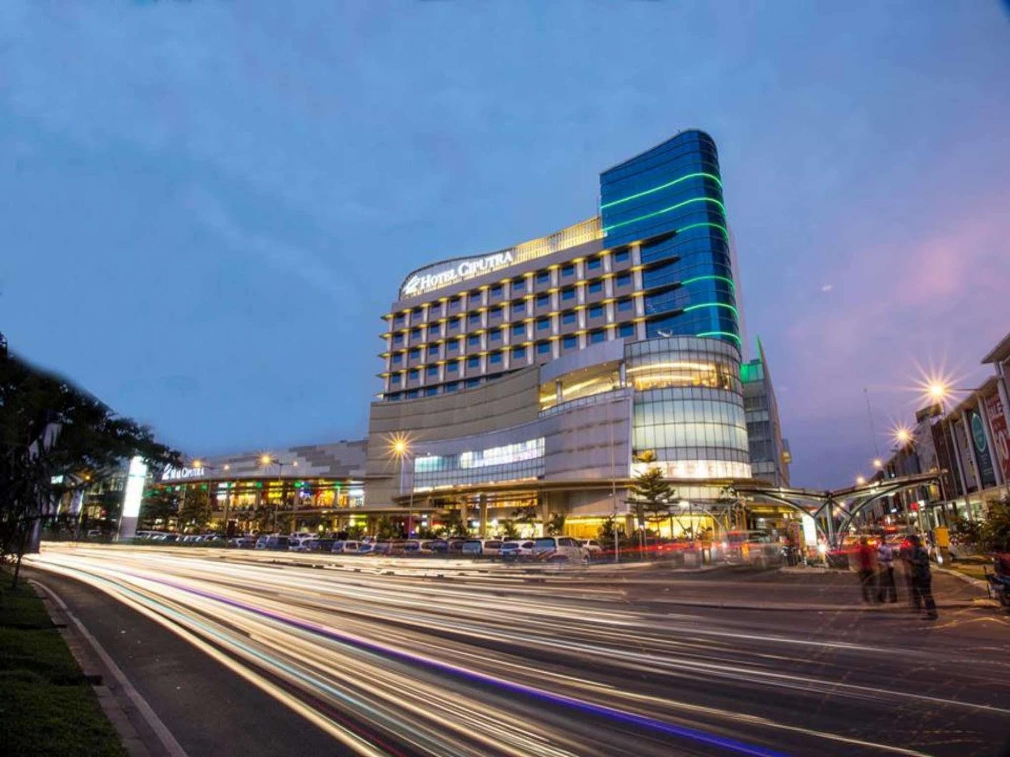 Hotel Ciputra Cibubur Managed By Swiss-Belhotel International Exterior foto